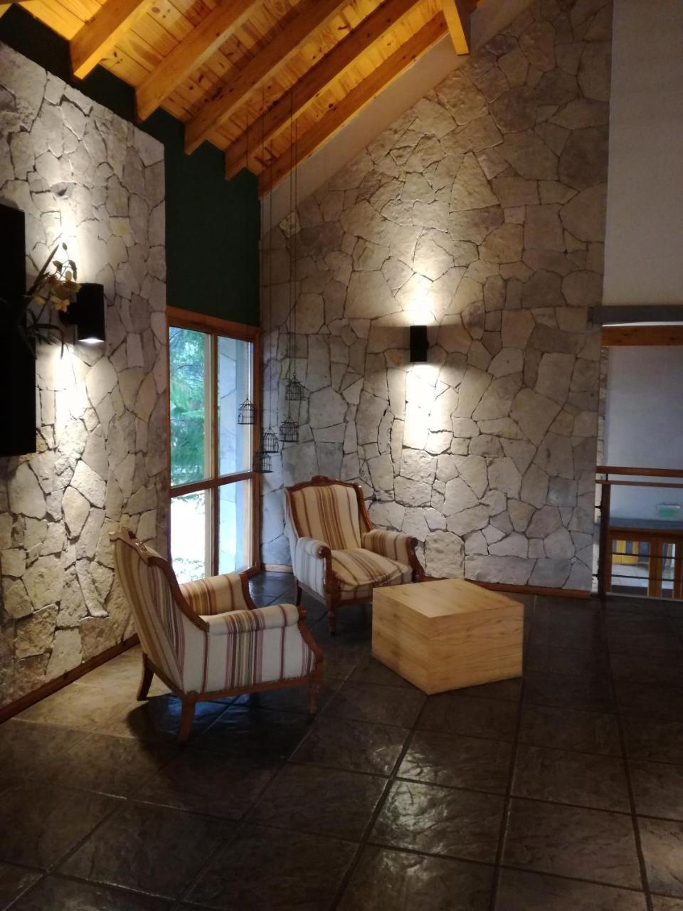 Hosteria Aca Al Sur Villa La Angostura Exteriér fotografie